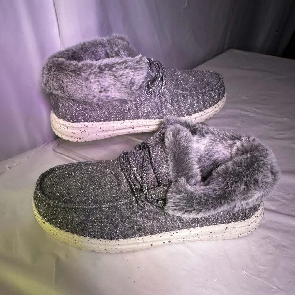 Hey Dude cozy gray
